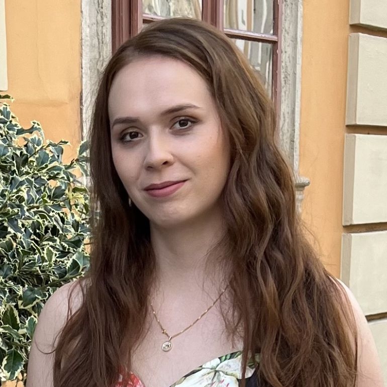 45 percben: Elena Ferrante – két lány története Nápolyban – Matolcsi Balázs és Bakai Boglárka előadása